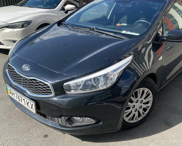 Черный Киа Сид, объемом двигателя 1.59 л и пробегом 99 тыс. км за 10500 $, фото 1 на Automoto.ua