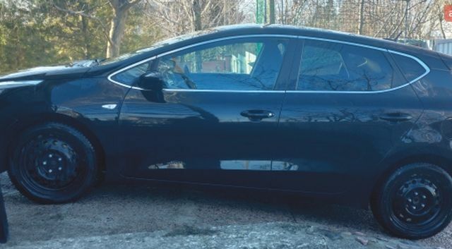 Чорний Кіа Сід, об'ємом двигуна 1.59 л та пробігом 111 тис. км за 14014 $, фото 1 на Automoto.ua