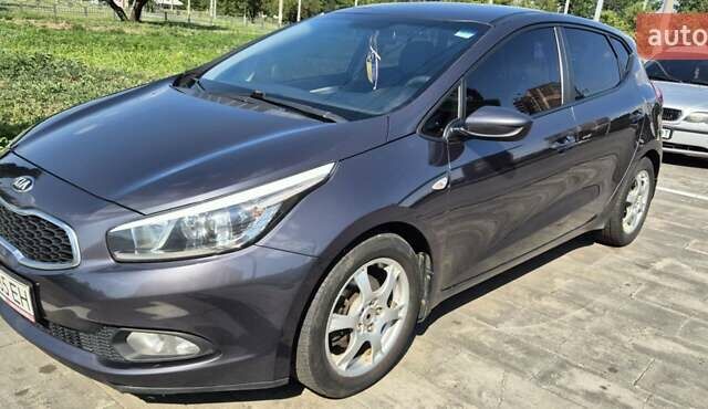 Киа Сид 2014 в Харькове на Automoto.ua Черный Киа Сид, объемом двигателя 1.6 л и пробегом 205 тыс. км за 10700 $, фото 1 на Automoto.ua