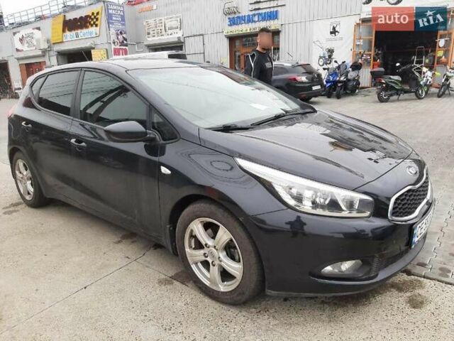 Черный Киа Сид, объемом двигателя 1.6 л и пробегом 59 тыс. км за 12500 $, фото 1 на Automoto.ua