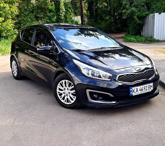 Черный Киа Сид, объемом двигателя 1.6 л и пробегом 141 тыс. км за 14500 $, фото 1 на Automoto.ua