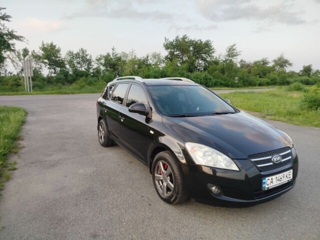 Черный Киа Сид, объемом двигателя 1.6 л и пробегом 200 тыс. км за 5499 $, фото 1 на Automoto.ua