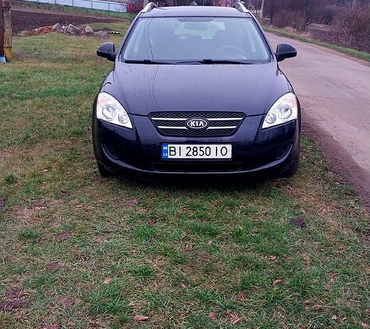 Черный Киа Сид, объемом двигателя 1.4 л и пробегом 230 тыс. км за 5450 $, фото 1 на Automoto.ua
