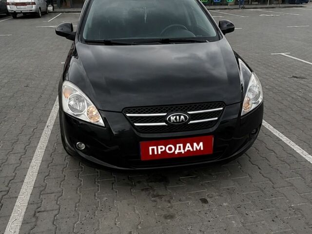Черный Киа Сид, объемом двигателя 1.6 л и пробегом 305 тыс. км за 5300 $, фото 1 на Automoto.ua