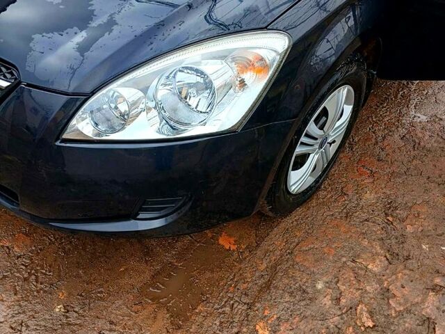 Чорний Кіа Сід, об'ємом двигуна 1.6 л та пробігом 219 тис. км за 5900 $, фото 1 на Automoto.ua