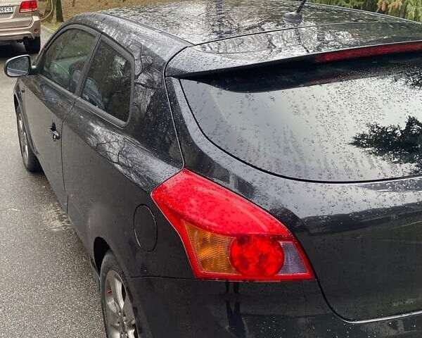 Черный Киа Сид, объемом двигателя 1.4 л и пробегом 213 тыс. км за 5000 $, фото 1 на Automoto.ua