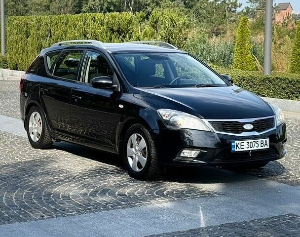 Черный Киа Сид, объемом двигателя 1.58 л и пробегом 154 тыс. км за 4999 $, фото 1 на Automoto.ua