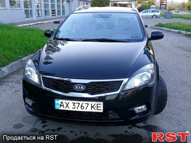 Черный Киа Сид, объемом двигателя 1.4 л и пробегом 200 тыс. км за 7500 $, фото 1 на Automoto.ua