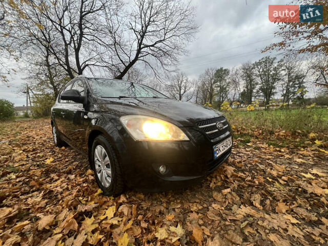 Кіа Сід 2009 у Костополе на Automoto.ua Чорний Кіа Сід, об'ємом двигуна 1.59 л та пробігом 239 тис. км за 4800 $, фото 1 на Automoto.ua