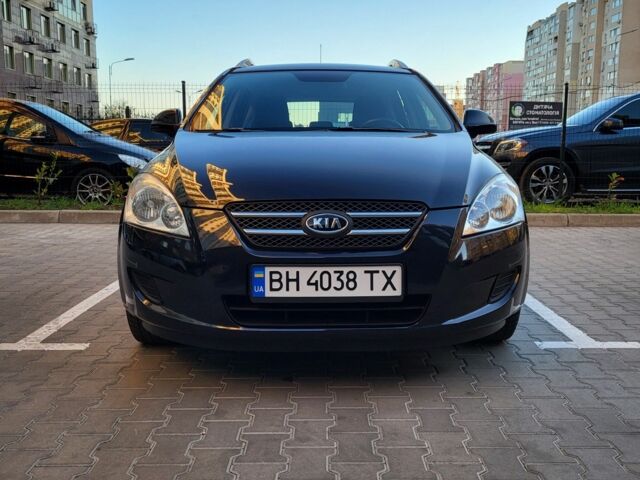 Черный Киа Сид, объемом двигателя 1.4 л и пробегом 185 тыс. км за 6555 $, фото 1 на Automoto.ua