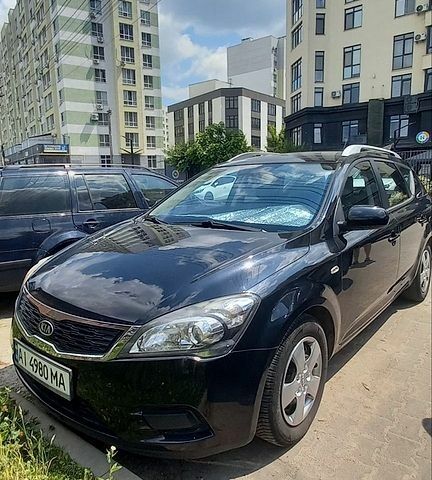 Черный Киа Сид, объемом двигателя 1.4 л и пробегом 207 тыс. км за 5900 $, фото 1 на Automoto.ua