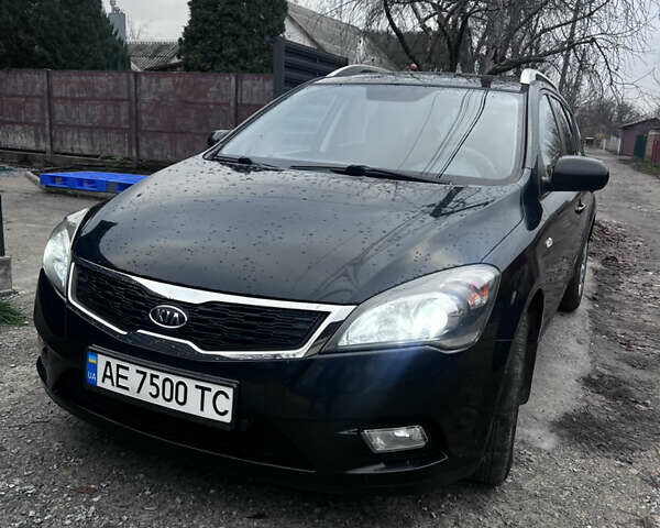 Чорний Кіа Сід, об'ємом двигуна 1.59 л та пробігом 208 тис. км за 6499 $, фото 1 на Automoto.ua