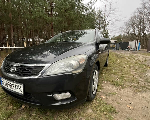 Чорний Кіа Сід, об'ємом двигуна 1.6 л та пробігом 286 тис. км за 6300 $, фото 1 на Automoto.ua