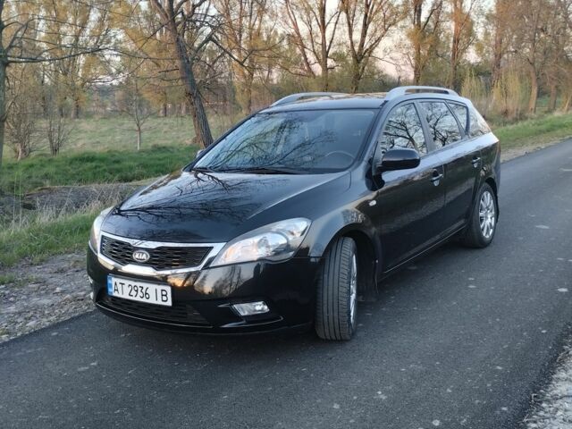 Черный Киа Сид, объемом двигателя 1.4 л и пробегом 175 тыс. км за 5900 $, фото 1 на Automoto.ua
