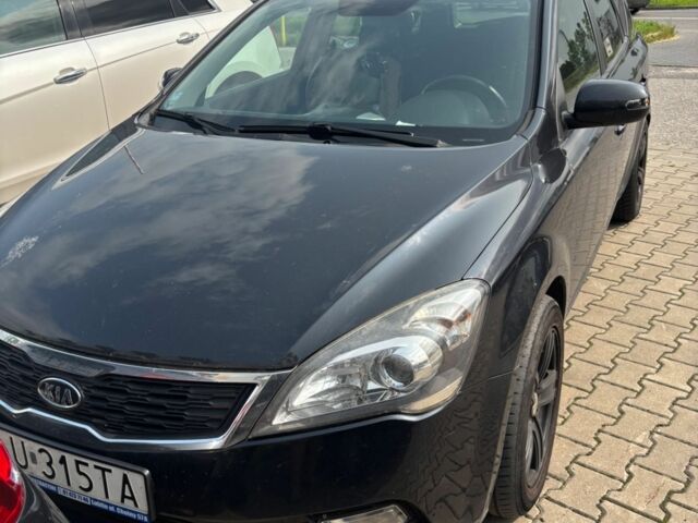 Чорний Кіа Сід, об'ємом двигуна 0 л та пробігом 280 тис. км за 3831 $, фото 1 на Automoto.ua