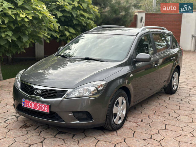 Черный Киа Сид, объемом двигателя 1.4 л и пробегом 154 тыс. км за 6500 $, фото 1 на Automoto.ua