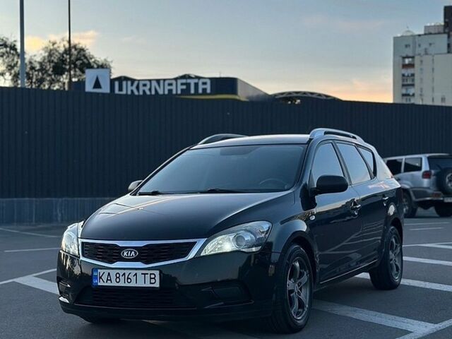 Черный Киа Сид, объемом двигателя 1.4 л и пробегом 200 тыс. км за 4800 $, фото 1 на Automoto.ua
