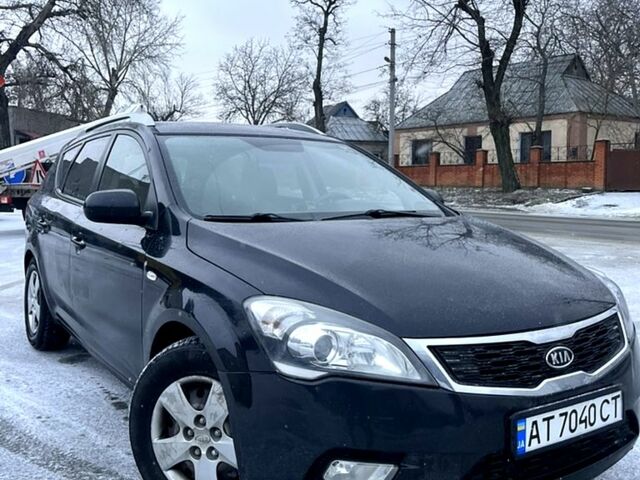Черный Киа Сид, объемом двигателя 1.4 л и пробегом 135 тыс. км за 6000 $, фото 1 на Automoto.ua
