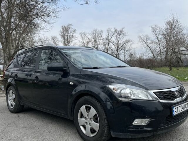 Чорний Кіа Сід, об'ємом двигуна 1.4 л та пробігом 137 тис. км за 6000 $, фото 1 на Automoto.ua