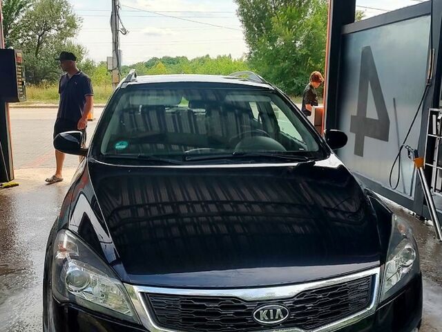 Черный Киа Сид, объемом двигателя 1.4 л и пробегом 220 тыс. км за 7100 $, фото 1 на Automoto.ua