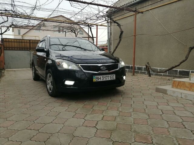 Чорний Кіа Сід, об'ємом двигуна 1.6 л та пробігом 148 тис. км за 8200 $, фото 1 на Automoto.ua