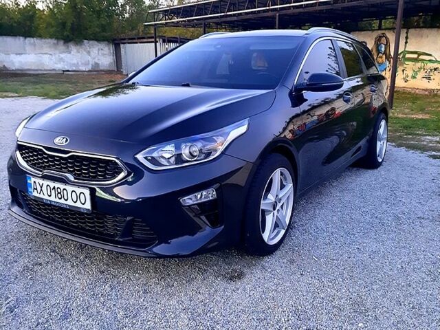 Черный Киа Сид, объемом двигателя 1.6 л и пробегом 224 тыс. км за 13500 $, фото 1 на Automoto.ua