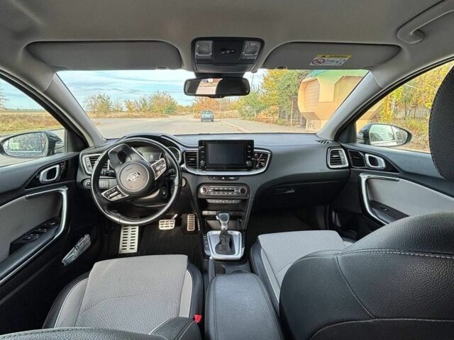 Чорний Кіа Сід, об'ємом двигуна 1.6 л та пробігом 75 тис. км за 15700 $, фото 1 на Automoto.ua