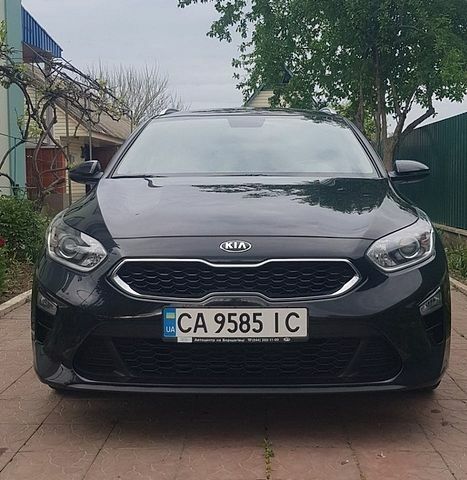 Черный Киа Сид, объемом двигателя 1.59 л и пробегом 107 тыс. км за 17000 $, фото 1 на Automoto.ua