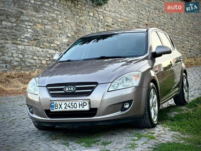 Коричневый Киа Сид, объемом двигателя 1.6 л и пробегом 270 тыс. км за 5200 $, фото 1 на Automoto.ua