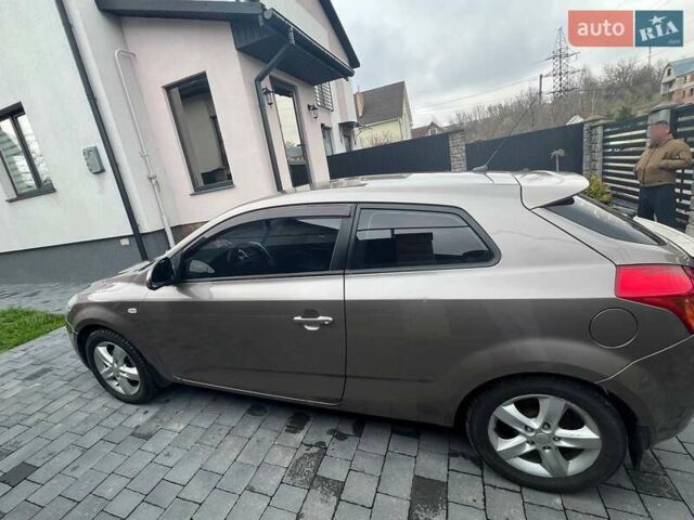 Коричневий Кіа Сід, об'ємом двигуна 1.6 л та пробігом 177 тис. км за 4500 $, фото 1 на Automoto.ua