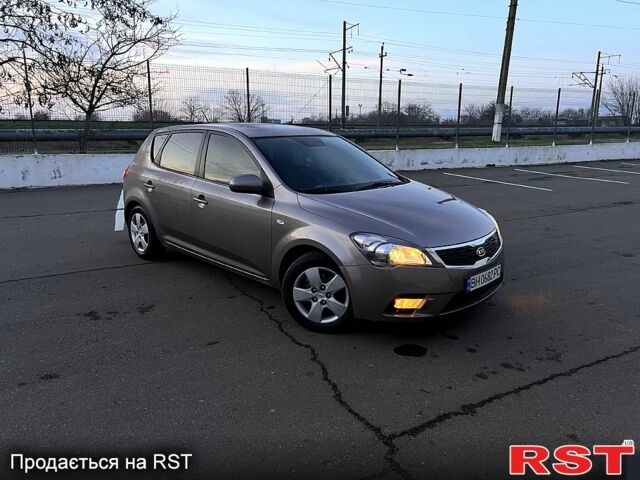 Коричневый Киа Сид, объемом двигателя 1.4 л и пробегом 173 тыс. км за 5900 $, фото 1 на Automoto.ua