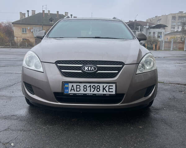 Коричневый Киа Сид, объемом двигателя 1.58 л и пробегом 204 тыс. км за 6099 $, фото 1 на Automoto.ua