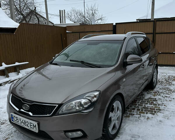 Коричневий Кіа Сід, об'ємом двигуна 1.58 л та пробігом 240 тис. км за 7800 $, фото 1 на Automoto.ua