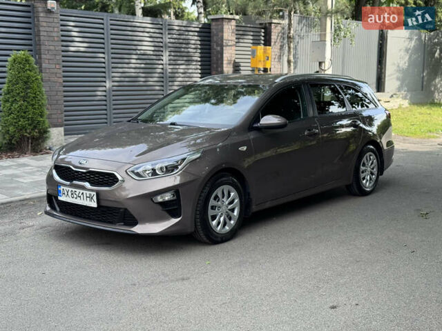 Коричневый Киа Сид, объемом двигателя 1.37 л и пробегом 191 тыс. км за 12200 $, фото 1 на Automoto.ua