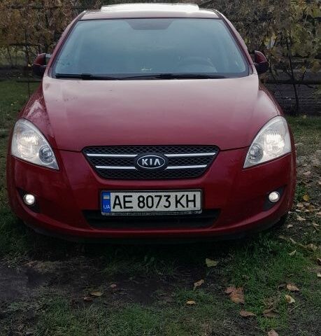 Червоний Кіа Сід, об'ємом двигуна 1.6 л та пробігом 2 тис. км за 4500 $, фото 1 на Automoto.ua