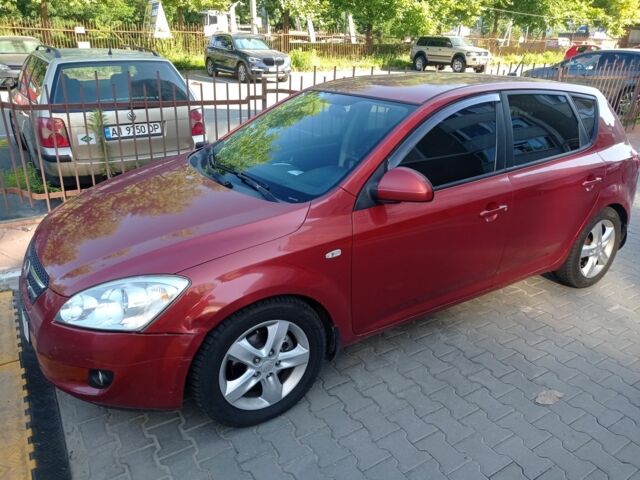 Красный Киа Сид, объемом двигателя 0 л и пробегом 199 тыс. км за 121 $, фото 1 на Automoto.ua