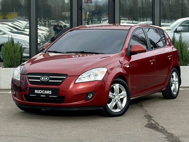Красный Киа Сид, объемом двигателя 2 л и пробегом 285 тыс. км за 5599 $, фото 1 на Automoto.ua