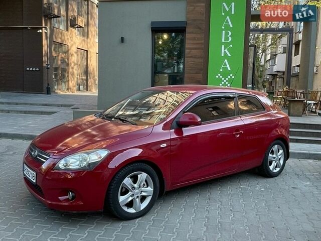 Красный Киа Сид, объемом двигателя 1.4 л и пробегом 192 тыс. км за 5100 $, фото 1 на Automoto.ua