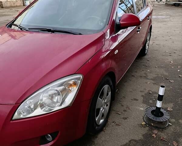 Червоний Кіа Сід, об'ємом двигуна 1.58 л та пробігом 215 тис. км за 5500 $, фото 1 на Automoto.ua