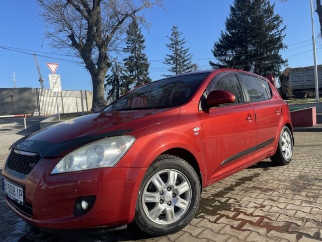 Красный Киа Сид, объемом двигателя 2 л и пробегом 192 тыс. км за 7750 $, фото 1 на Automoto.ua