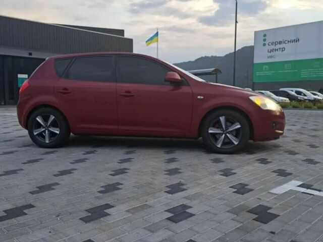 Красный Киа Сид, объемом двигателя 1.6 л и пробегом 237 тыс. км за 6200 $, фото 1 на Automoto.ua