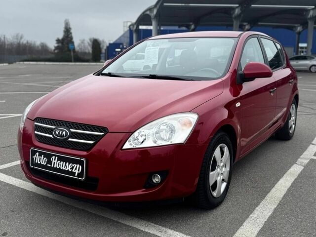 Красный Киа Сид, объемом двигателя 0 л и пробегом 181 тыс. км за 5800 $, фото 1 на Automoto.ua