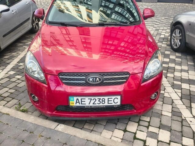 Красный Киа Сид, объемом двигателя 1.6 л и пробегом 117 тыс. км за 4500 $, фото 1 на Automoto.ua