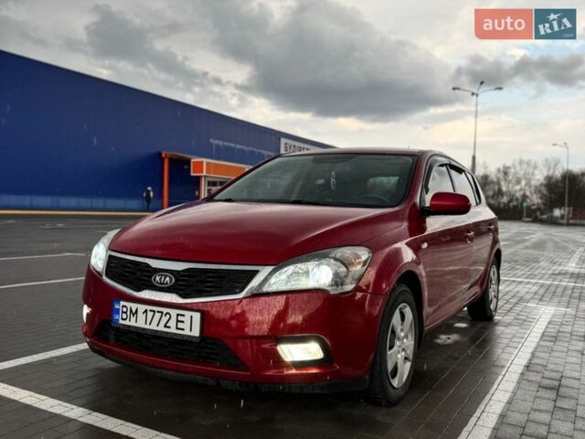 Червоний Кіа Сід, об'ємом двигуна 1.59 л та пробігом 165 тис. км за 6300 $, фото 1 на Automoto.ua