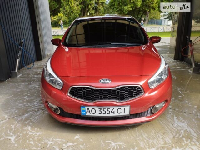 Червоний Кіа Сід, об'ємом двигуна 1.6 л та пробігом 298 тис. км за 8500 $, фото 1 на Automoto.ua