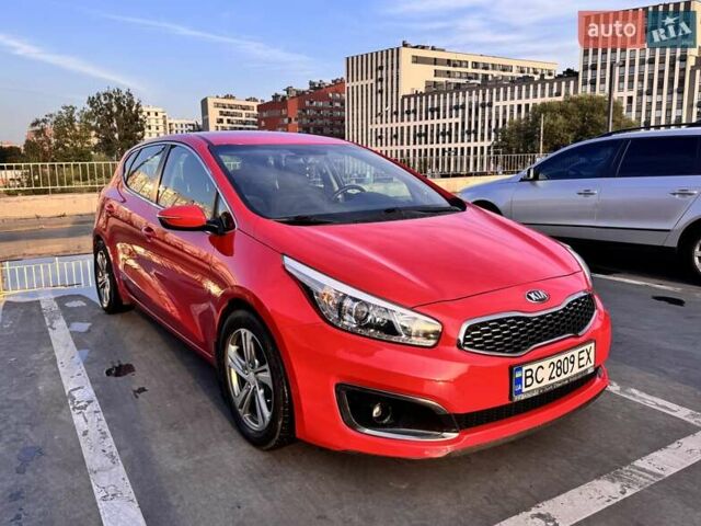 Красный Киа Сид, объемом двигателя 1.59 л и пробегом 128 тыс. км за 13500 $, фото 1 на Automoto.ua