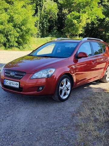 Киа Сид 2008 в Львове на Automoto.ua Красный Киа Сид, объемом двигателя 1.6 л и пробегом 218 тыс. км за 5200 $, фото 1 на Automoto.ua