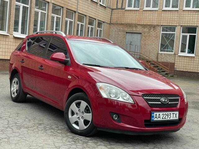 Красный Киа Сид, объемом двигателя 1.6 л и пробегом 215 тыс. км за 6500 $, фото 1 на Automoto.ua