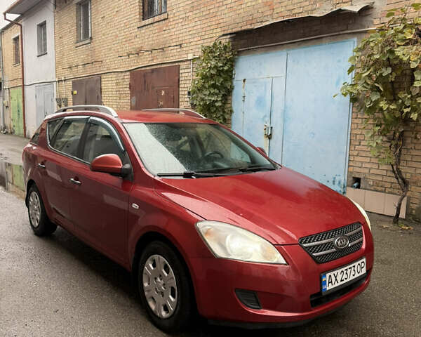 Красный Киа Сид, объемом двигателя 1.58 л и пробегом 207 тыс. км за 4500 $, фото 1 на Automoto.ua