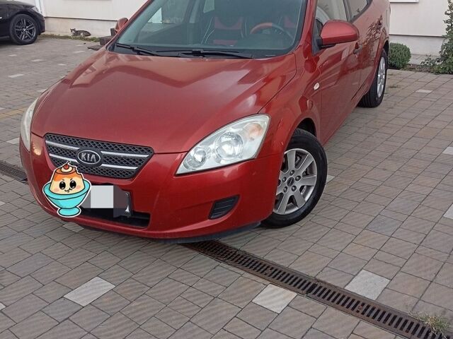 Красный Киа Сид, объемом двигателя 1.6 л и пробегом 240 тыс. км за 6000 $, фото 1 на Automoto.ua